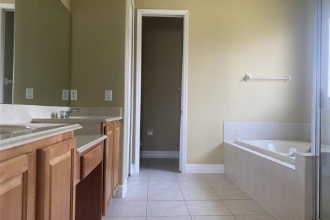 House in Orlando, Florida 4 bedrooms, 274.15 sq.m. № 1773822 - photo 30