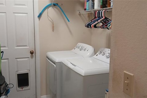 Villa ou maison à vendre à Homosassa, Floride: 3 chambres, 170.2 m2 № 2398833 - photo 10