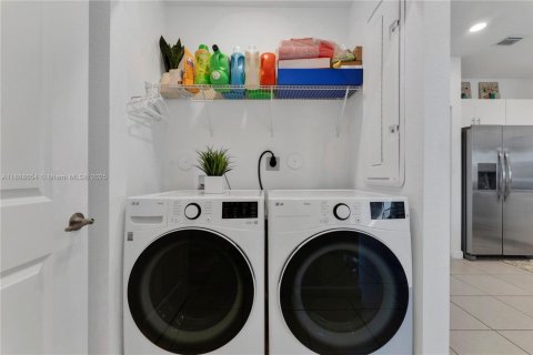 Adosado en venta en Homestead, Florida, 4 dormitorios, 169.08 m2 № 1940900 - foto 19