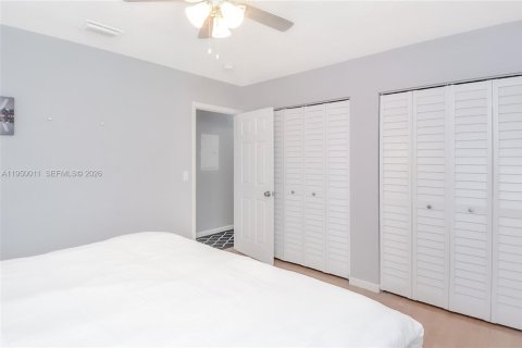 Снять в аренду квартиру в Форт-Лодердейл, Флорида 1 спальня, 135.08м2, № 2005628 - фото 12