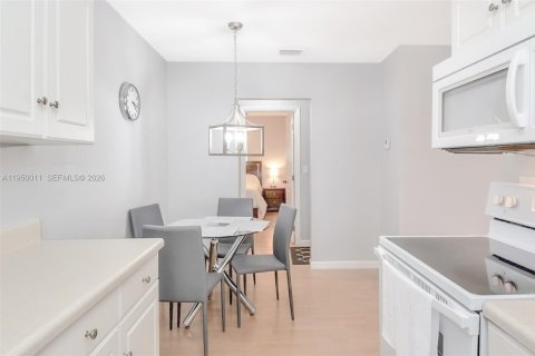 Снять в аренду квартиру в Форт-Лодердейл, Флорида 1 спальня, 135.08м2, № 2005628 - фото 8