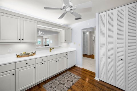 Condo in Belleair Bluffs, Florida, 2 bedrooms  № 1876650 - photo 26