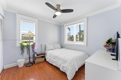 Купить виллу или дом в Пемброк-Пайнс, Флорида 4 спальни, 205.5м2, № 2035990 - фото 21