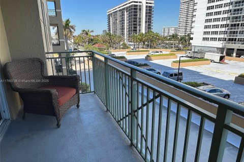 Купить кондоминиум в Халландейл-Бич, Флорида 2 спальни, № 1981887 - фото 18