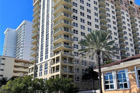 Купить кондоминиум в Халландейл-Бич, Флорида 2 спальни, № 1981887 - фото 28