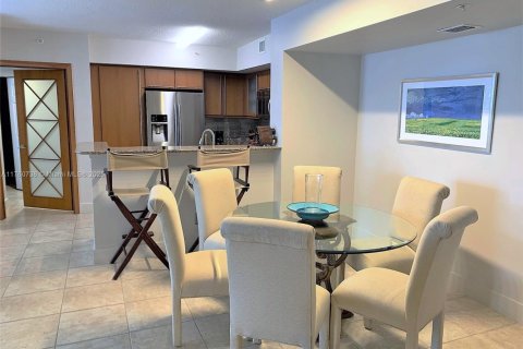 Купить кондоминиум в Халландейл-Бич, Флорида 2 спальни, № 1981887 - фото 5