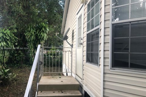 Apartamento en alquiler en Boca Raton, Florida, 2 dormitorios, 135.64 m2 № 2031821 - foto 18