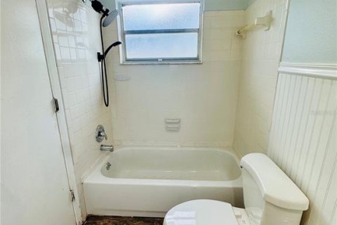 Casa en alquiler en New Port Richey, Florida, 2 dormitorios, 106.74 m2 № 1858112 - foto 11