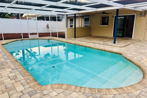 Casa en alquiler en New Port Richey, Florida, 2 dormitorios, 106.74 m2 № 1858112 - foto 2