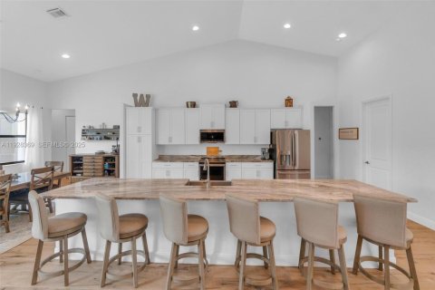 Casa en venta en Loxahatchee Groves, Florida, 5 dormitorios, 243.4 m2 № 1986810 - foto 11