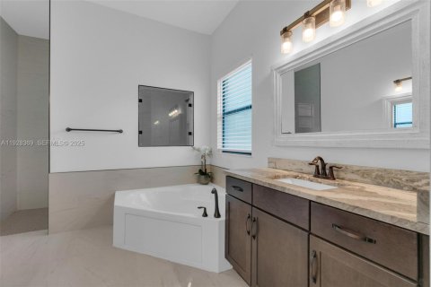 Casa en venta en Loxahatchee Groves, Florida, 5 dormitorios, 243.4 m2 № 1986810 - foto 25