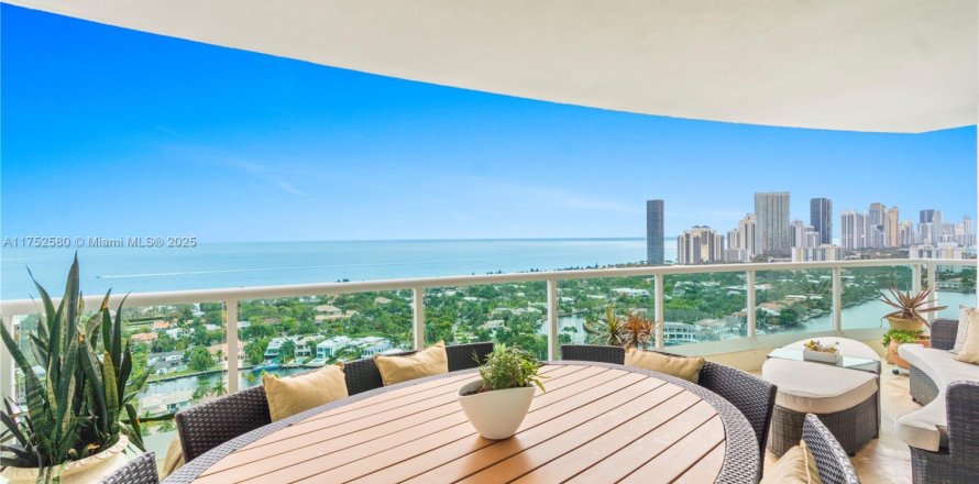 Condo in Aventura, Florida, 3 bedrooms  № 1874329