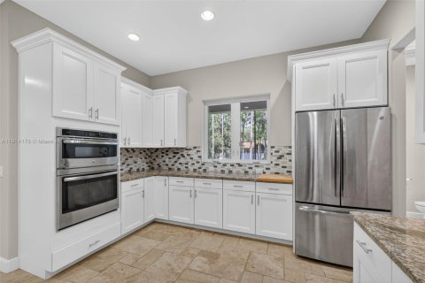 House in Jupiter, Florida 4 bedrooms, 300.17 sq.m. № 2015781 - photo 22