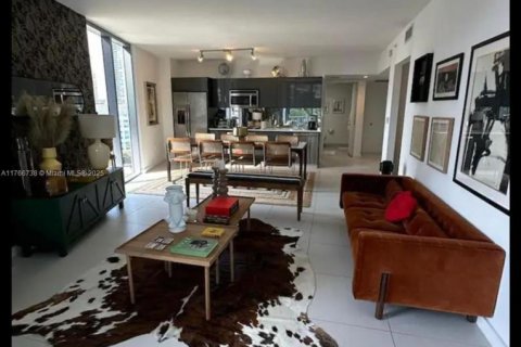Condo in Miami, Florida, 2 bedrooms  № 2023082 - photo 4
