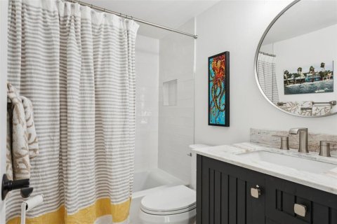 Condo in Saint Petersburg, Florida, 2 bedrooms  № 1785114 - photo 22