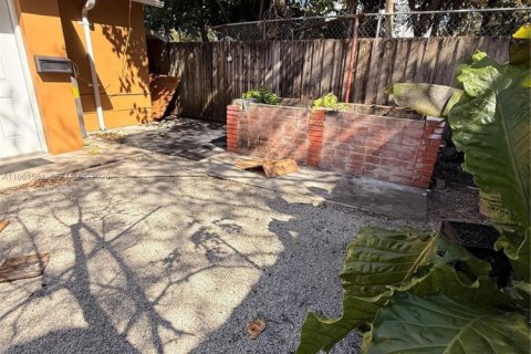 Снять в аренду квартиру в Майами, Флорида 1 спальня, 41.81м2, № 2024295 - фото 11