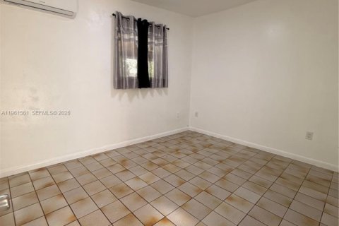 Снять в аренду квартиру в Майами, Флорида 1 спальня, 41.81м2, № 2024295 - фото 6