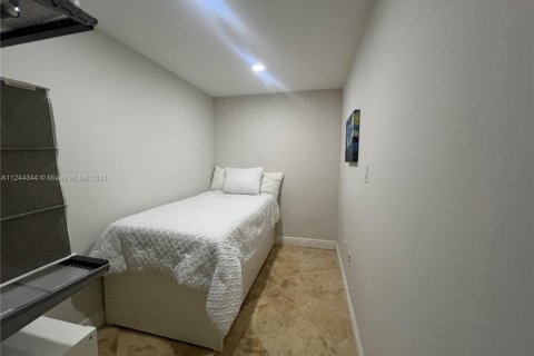 Copropriété à louer à Miami Beach, Floride: 2 chambres, 87.61 m2 № 2080117 - photo 16