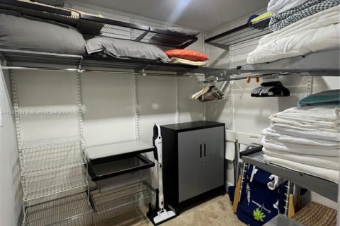 Copropriété à louer à Miami Beach, Floride: 2 chambres, 87.61 m2 № 2080117 - photo 24