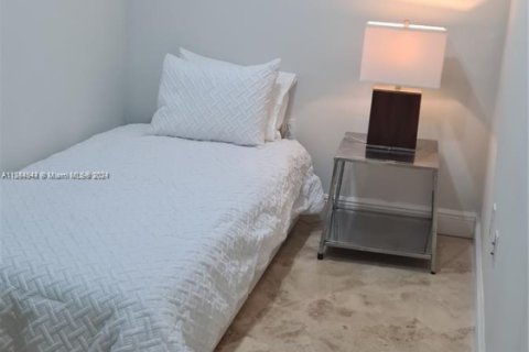 Copropriété à louer à Miami Beach, Floride: 2 chambres, 87.61 m2 № 2080117 - photo 14