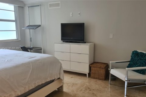 Copropriété à louer à Miami Beach, Floride: 2 chambres, 87.61 m2 № 2080117 - photo 13