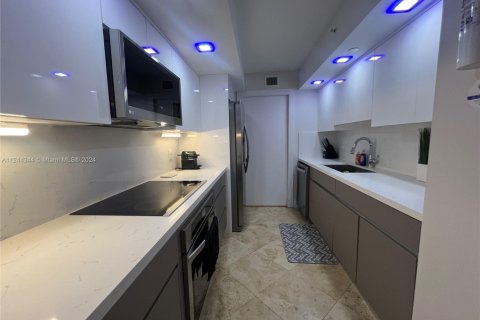 Copropriété à louer à Miami Beach, Floride: 2 chambres, 87.61 m2 № 2080117 - photo 5