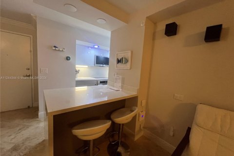 Copropriété à louer à Miami Beach, Floride: 2 chambres, 87.61 m2 № 2080117 - photo 10