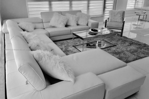 Copropriété à louer à Fort Lauderdale, Floride: 2 chambres, 164.53 m2 № 1985674 - photo 7