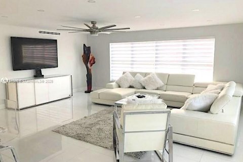 Copropriété à louer à Fort Lauderdale, Floride: 2 chambres, 164.53 m2 № 1985674 - photo 8
