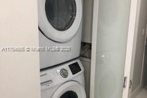 Copropriété à louer à Fort Lauderdale, Floride: 2 chambres, 164.53 m2 № 1985674 - photo 23