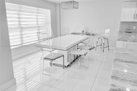 Copropriété à louer à Fort Lauderdale, Floride: 2 chambres, 164.53 m2 № 1985674 - photo 9