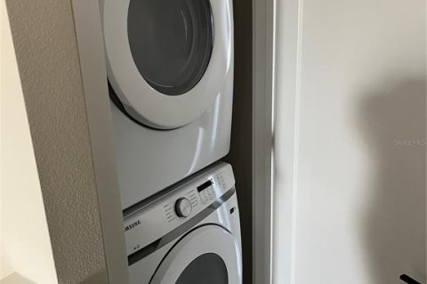 Купить кондоминиум в Клермон, Флорида 9 комнат, 175.4м2, № 1530990 - фото 14