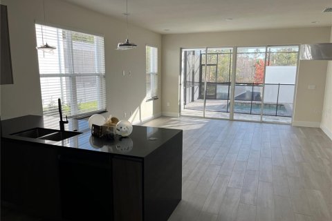 Купить кондоминиум в Клермон, Флорида 9 комнат, 175.4м2, № 1530990 - фото 4