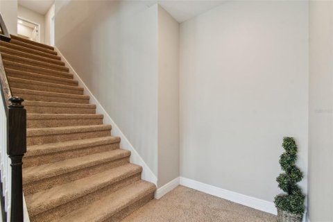 Casa en venta en Wesley Chapel, Florida, 5 dormitorios, 289.2 m2 № 1844657 - foto 17