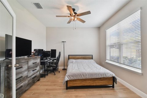 Casa en venta en Wesley Chapel, Florida, 5 dormitorios, 289.2 m2 № 1844657 - foto 5