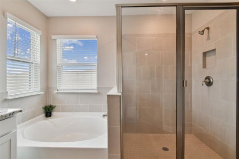 Casa en venta en Wesley Chapel, Florida, 5 dormitorios, 289.2 m2 № 1844657 - foto 28