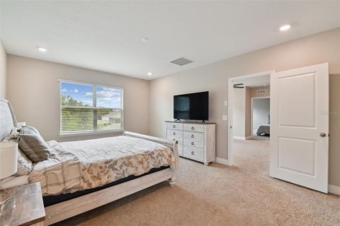 Casa en venta en Wesley Chapel, Florida, 5 dormitorios, 289.2 m2 № 1844657 - foto 26