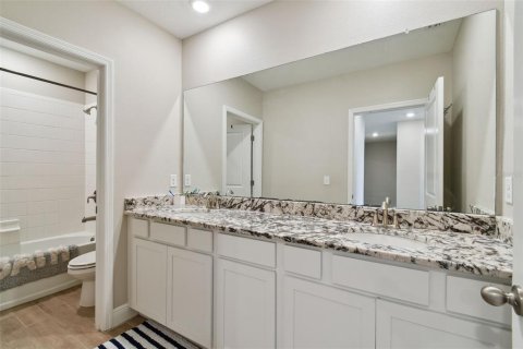 Casa en venta en Wesley Chapel, Florida, 5 dormitorios, 289.2 m2 № 1844657 - foto 19