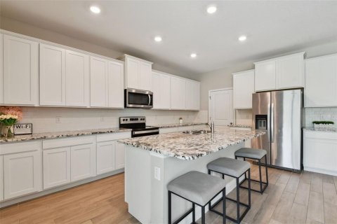 Casa en venta en Wesley Chapel, Florida, 5 dormitorios, 289.2 m2 № 1844657 - foto 9