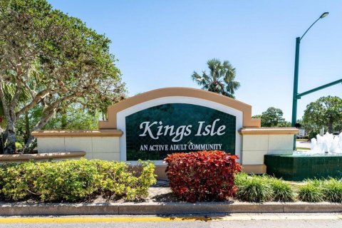 Casa en venta en Port St. Lucie, Florida, 2 dormitorios, 187.11 m2 № 2191183 - foto 2