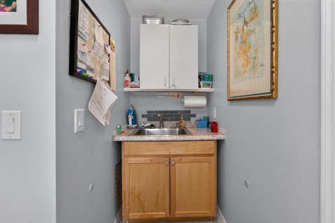 Casa en venta en Port St. Lucie, Florida, 2 dormitorios, 187.11 m2 № 2191183 - foto 30