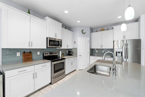 Casa en venta en Tampa, Florida, 4 dormitorios, 189.06 m2 № 1546323 - foto 6