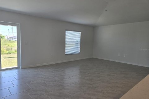 Casa en alquiler en Lehigh Acres, Florida, 3 dormitorios, 185.99 m2 № 1832993 - foto 10