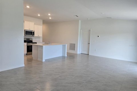 Casa en alquiler en Lehigh Acres, Florida, 3 dormitorios, 185.99 m2 № 1832993 - foto 7