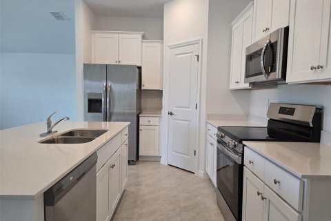 Casa en alquiler en Lehigh Acres, Florida, 3 dormitorios, 185.99 m2 № 1832993 - foto 3
