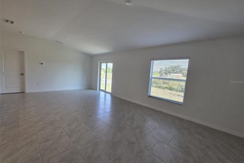 Casa en alquiler en Lehigh Acres, Florida, 3 dormitorios, 185.99 m2 № 1832993 - foto 14