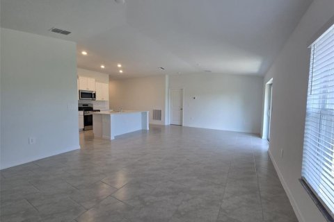 Casa en alquiler en Lehigh Acres, Florida, 3 dormitorios, 185.99 m2 № 1832993 - foto 9