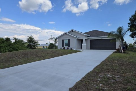 Casa en alquiler en Lehigh Acres, Florida, 3 dormitorios, 185.99 m2 № 1832993 - foto 1
