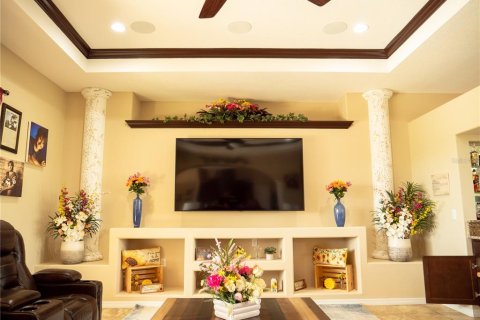 House in Tavares, Florida 4 bedrooms, 327.11 sq.m. № 1800212 - photo 28