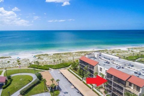 Condo in Longboat Key, Florida, 2 bedrooms  № 1856319 - photo 1